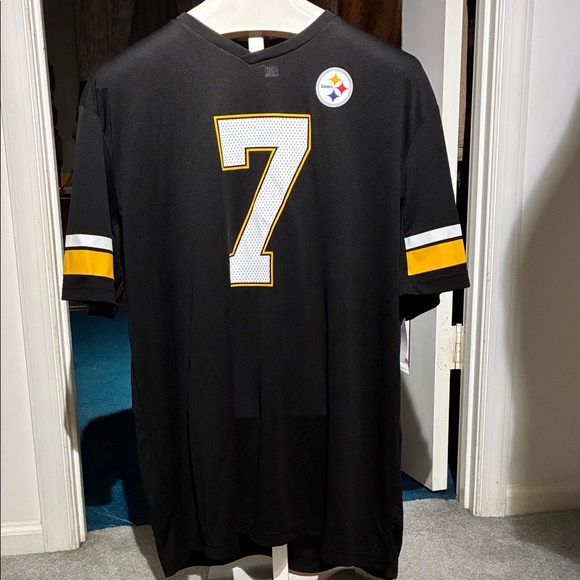 NFL Other - NFL Team Apparel Steelers Roethlingsberger “7” Men's Jersey